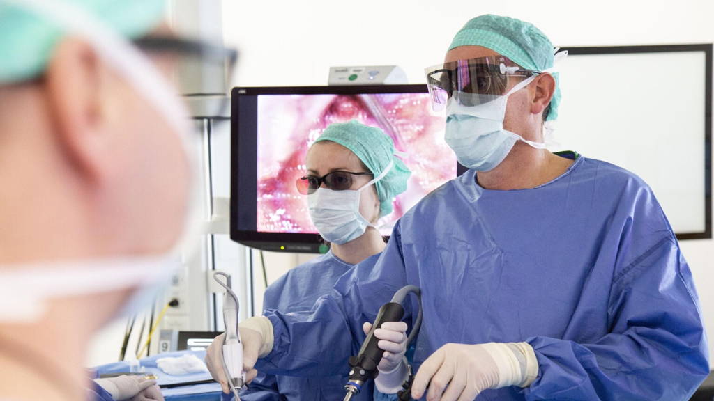 3D-techniek-geeft-chirurg-dieptezicht-bij-leveroperatie-MMC-scaled